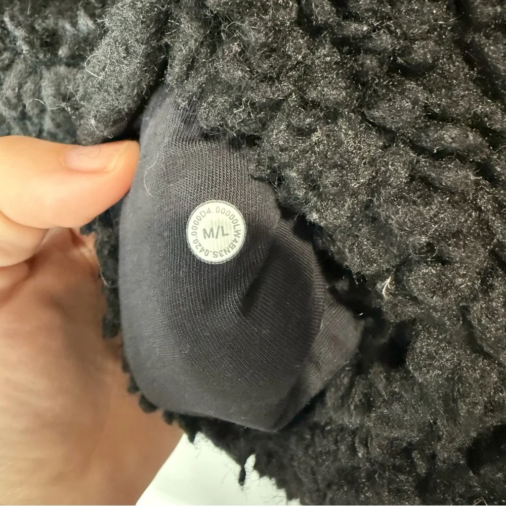Lululemon black sherpa scuba size‎ M/L